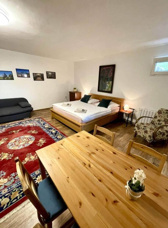 Apartman Lipa Mikulov Buitenkant foto