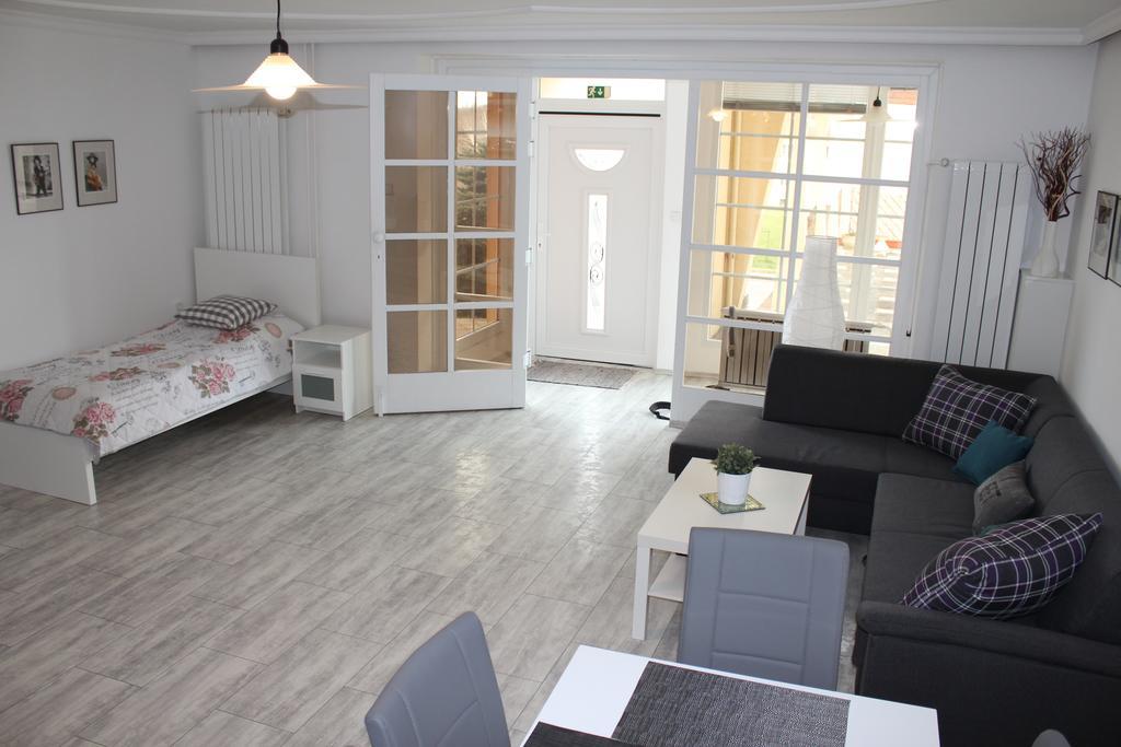 Apartman Lipa Mikulov Kamer foto