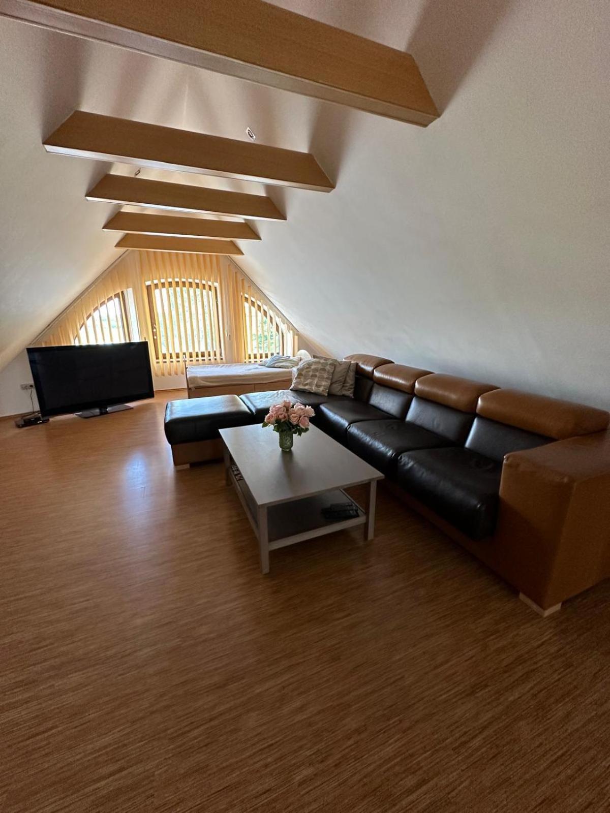 Apartman Lipa Mikulov Buitenkant foto
