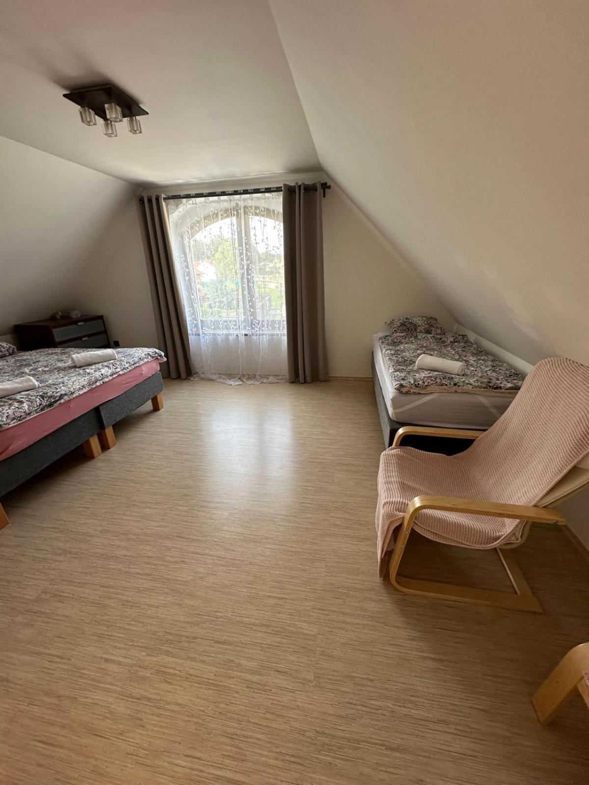 Apartman Lipa Mikulov Buitenkant foto