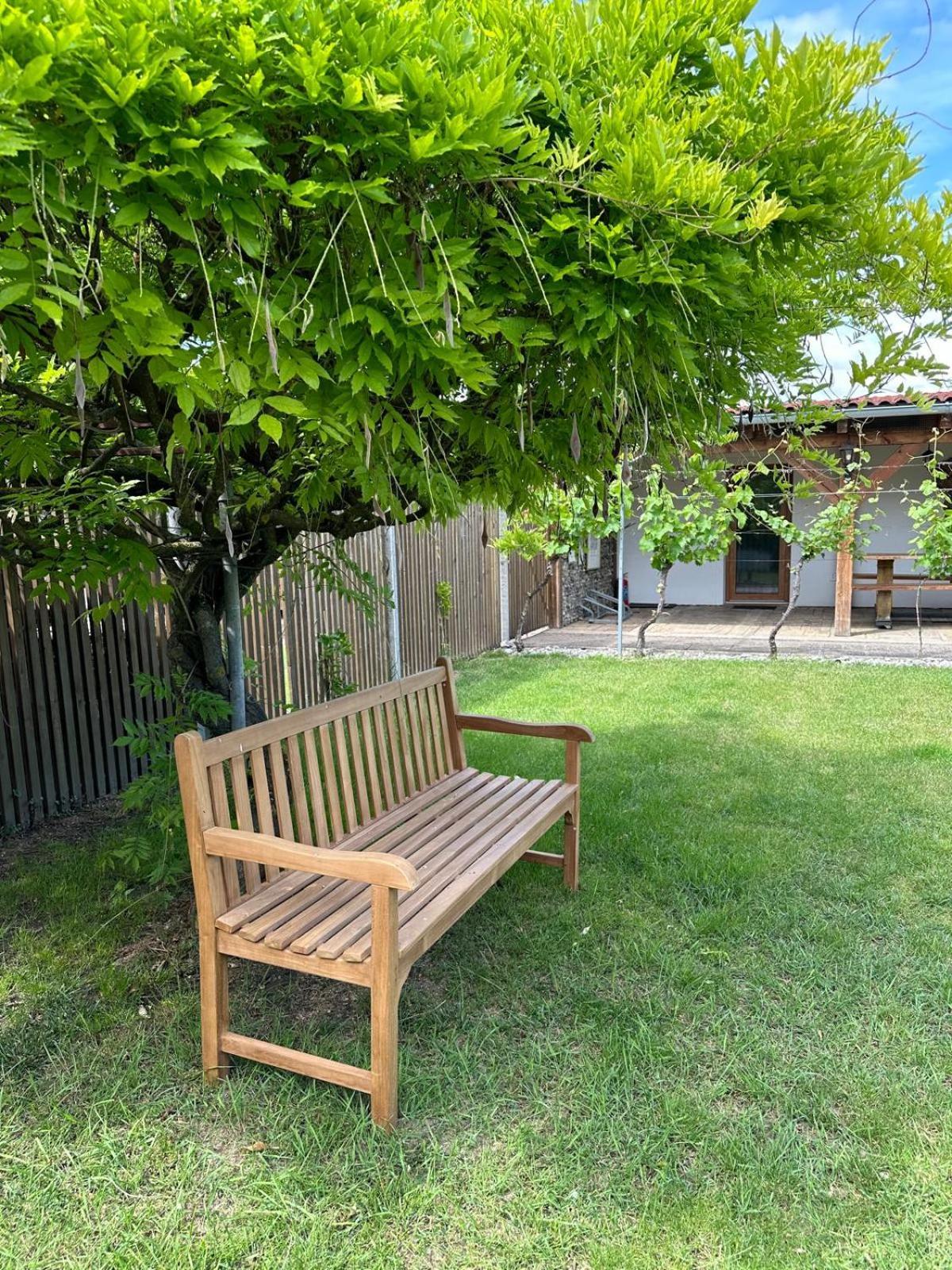 Apartman Lipa Mikulov Buitenkant foto