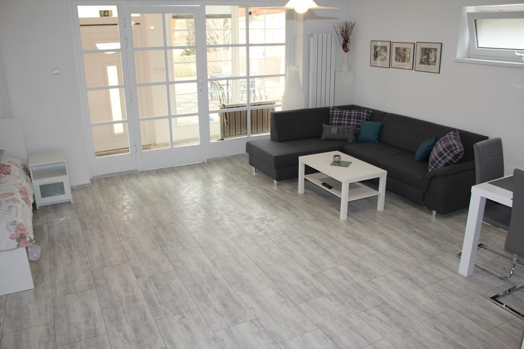 Apartman Lipa Mikulov Kamer foto