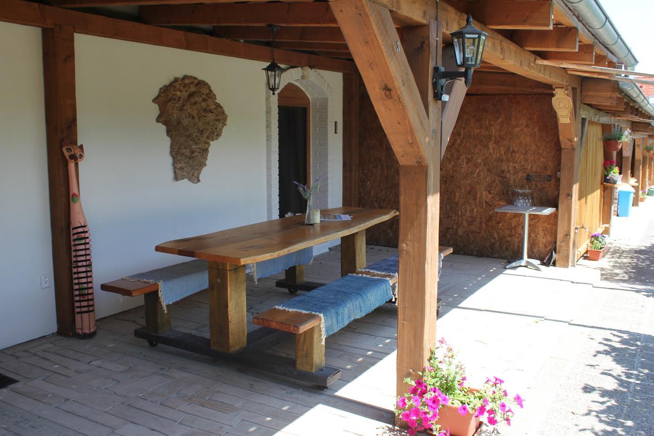 Apartman Lipa Mikulov Buitenkant foto